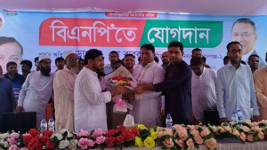 গোপালগঞ্জে আ.লীগের ১২০০ নেতাকর্মী যোগ দিলেন বিএনপিতে