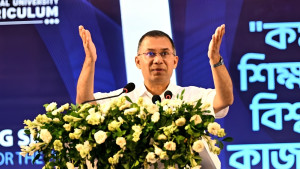 প্রযুক্তিনির্ভর শিক্ষায় জোর প্রধানমন্ত্রীর