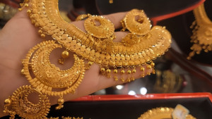 বিশ্ববাজারে কমেছে স্বর্ণের দাম