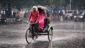 রাত ১টার মধ্যে ১৮ অঞ্চলে ঝড়ের শঙ্কা
