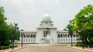 সুপ্রিম কোর্ট সচিবালয় নিয়ে হাইকোর্টের রায় স্থগিত