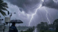 নদীবন্দরে সতর্কতা, রাতে যে ১৪ জেলায় হতে পারে বজ্রবৃষ্টি
