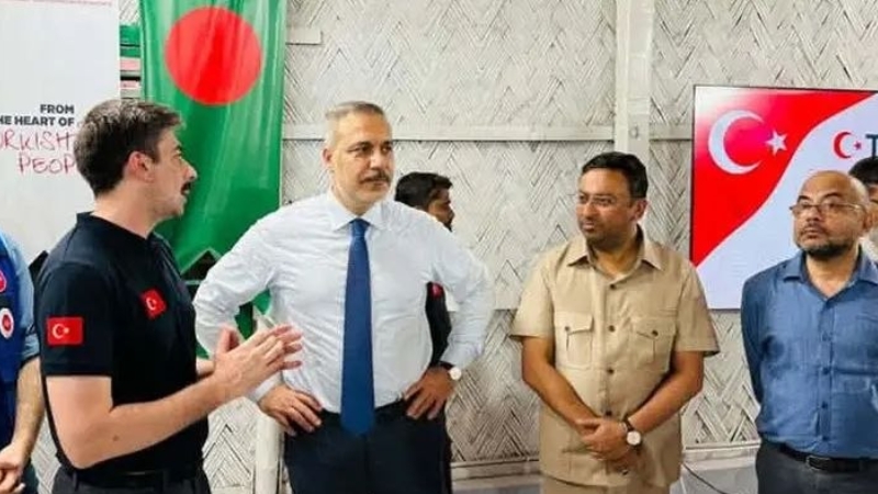 রোহিঙ্গারা নাগরিকত্ব ও মর্যাদা নিয়েই নিজ দেশে ফিরবে: হাকান ফিদান