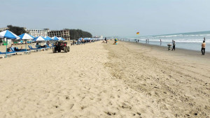 কক্সবাজারের পর্যটনে মন্দা, শত কোটি টাকা ক্ষতির শঙ্কা