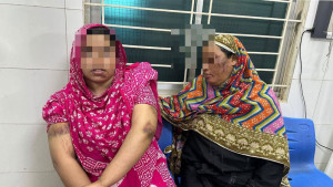 মা-মেয়েকে থানায় নির্যাতন, ওসিকে আদালতে তলব