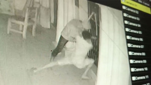 মন্দির থেকে প্রতিমার স্বর্ণালংকার চুরি