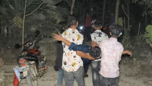 ভিজিএফ কার্ডের ভাগাভাগি নিয়ে সংঘর্ষ, আহত ৫০