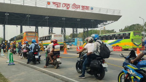 পদ্মা সেতুতে ৩৬ ঘণ্টায় সাড়ে ছয় কোটি টাকার টোল আদায়
