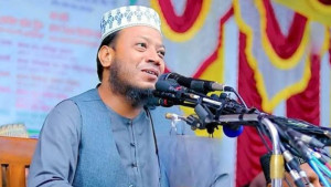 আমির হামজার বিরুদ্ধে ১০০ কোটি টাকার মানহানি মামলা