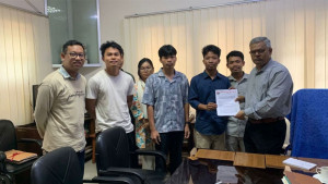 রাবিতে বিজু, বৈসু ও সাংগ্রাইয়ে ছুটির দাবিতে উপাচার্যকে স্মারকলিপি