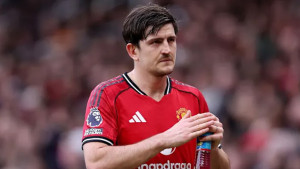 আদালতে ১৫ মাস কারাদণ্ড পেলেন হ্যারি ম্যাগুয়ার