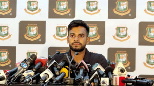 ব্যক্তিগত রেকর্ড নয়, দলের জন্য খেলেন মিরাজ