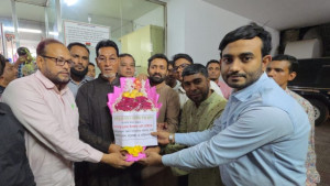 চিফ হুইপকে শুভেচ্ছা জানাল ঢাকাস্থ বরগুনা জেলা সাংবাদিক সমিতি