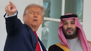 সৌদি যুবরাজ ইরানে ‘আমাদের সঙ্গে লড়ছেন’—দাবি ট্রাম্পের