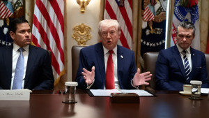 পেট্রোলের দাম ৪ ডলার ছুঁইছুঁই, ট্রাম্প বললেন ‘পরিস্থিতি অতটা খারাপ নয়’