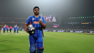 বেঞ্চ থেকে নায়ক, স্যামসনের ব্যাটে ভারতের বিশ্বকাপ জয়