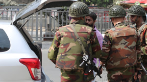 তেলের প্রধান ডিপোগুলোতে সেনা মোতায়েনের নির্দেশ