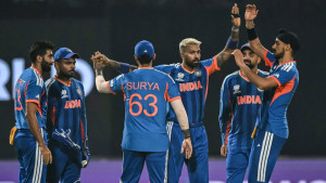 ফাইনালে ভারতের দলে ২ পরিবর্তন চান গাভাস্কার