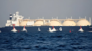 এলএনজির প্রথম চালান নিয়ে বাংলাদেশের পথে কাতারি কার্গো জাহাজ