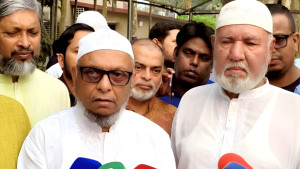 পরিস্থিতি খারাপ হলে প্রবাসীদের দেশে আনার প্রস্তুতি রয়েছে: আরিফুল হক