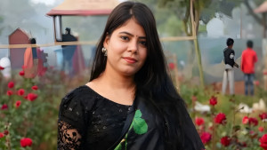 ছিনতাইকারীর টানে রিকশা থেকে পড়ে গৃহবধূর মৃত্যু