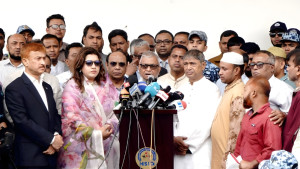 সৌদিতে নিহত মোশারফের সন্তানদের পড়ালেখার খরচ দেবে সরকার: প্রবাসী কল্যাণমন্ত্রী