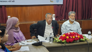 রাজস্বের চেয়ে মানুষের জীবনের মূল্য অনেক বেশি: জয়নুল আবেদীন