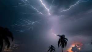 ৮ জেলায় বজ্রবৃষ্টির পূর্বাভাস