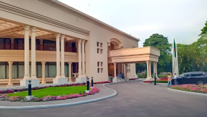 আপাতত যমুনায় উঠছেন না প্রধানমন্ত্রী