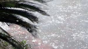 সারাদেশে টানা ৫ দিন বজ্রসহ শিলাবৃষ্টির আভাস