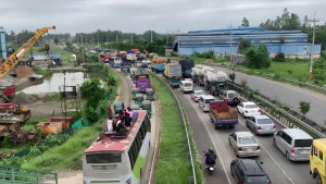 ঈদে গাড়ি চলাচল নিয়ে জরুরি নির্দেশনা
