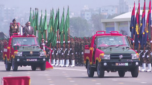 জাঁকজমকপূর্ণ আয়োজনে ফিরল স্বাধীনতা দিবসের কুচকাওয়াজ