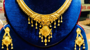 আরও কমল সোনার দাম, ভরি কত?
