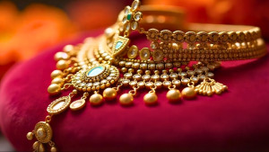 কমার পরদিনই ফের লাফ সোনার দামে