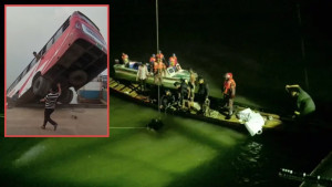 প্রায় সাড়ে ৫ ঘণ্টা পরও দৃশ্যমান হয়নি পদ্মায় ডুবে যাওয়া বাস