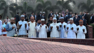 জাতীয় স্মৃতিসৌধে শফিকুর রহমান ও নাহিদ ইসলামের শ্রদ্ধা