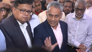 ঈদযাত্রা স্বস্তিদায়ক রয়েছে: সড়কমন্ত্রী