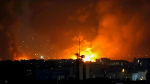 তেহরানের বিমানবন্দরে প্রচণ্ড বিস্ফোরণ, পাল্টাহামলা ইরানের