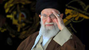 খামেনি যেভাবে ইরানের সর্বোচ্চ নেতা আয়াতুল্লাহ হয়ে ওঠেন