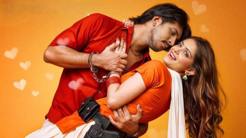 আলোচনায় নাটকের গান