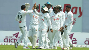 শেষ দিনে পাকিস্তানকে হোয়াইটওয়াশের অপেক্ষায় বাংলাদেশ
