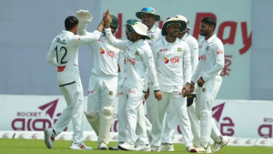 সিলেট টেস্টেও চালকের আসনে বাংলাদেশ