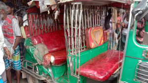 পিকআপ-সিএনজির সংঘর্ষে বাবা-ছেলের মৃত্যু