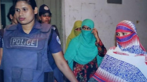 জঙ্গি অভিযোগের মামলা থেকে অব্যাহতি পেলেন সেই তিন ছাত্রী