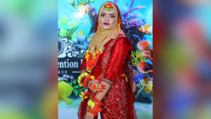 গৃহবধূর ঝুলন্ত মরদেহ উদ্ধার, পরিবারের দাবি হত্যা