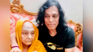 মা হারালেন ব্যান্ড তারকা হাসান