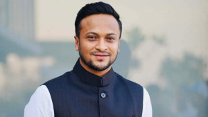 রাজনীতি নিয়ে আবারও সরব সাকিব, জানালেন নিজের অবস্থান
