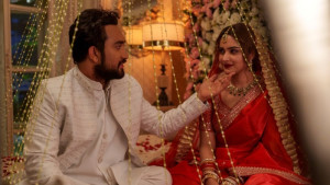 বিয়ের আসরে জোভান-কেয়া পায়েল!