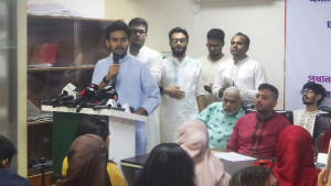 ঢাকায় বর্জ্য থেকেই বছরে ১০০০ কোটি টাকা আয়ের সম্ভাবনা: আসিফ মাহমুদ