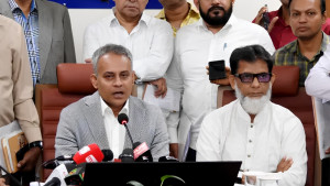 ঈদের আগে ৩ ধাপে গার্মেন্টস কর্মীদের ছুটি দেওয়া হবে: সড়ক পরিবহনমন্ত্রী